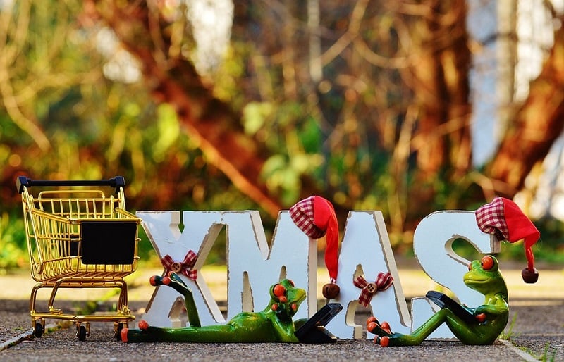 Christmas Shopping - Image by Pixabay